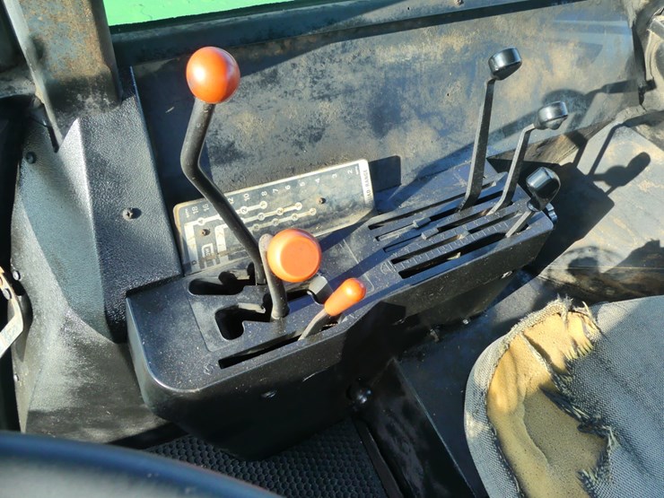 john-deere-4430-image-11