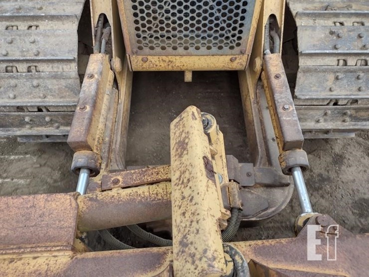 1999-caterpillar-d5c-xl-iii-image-17