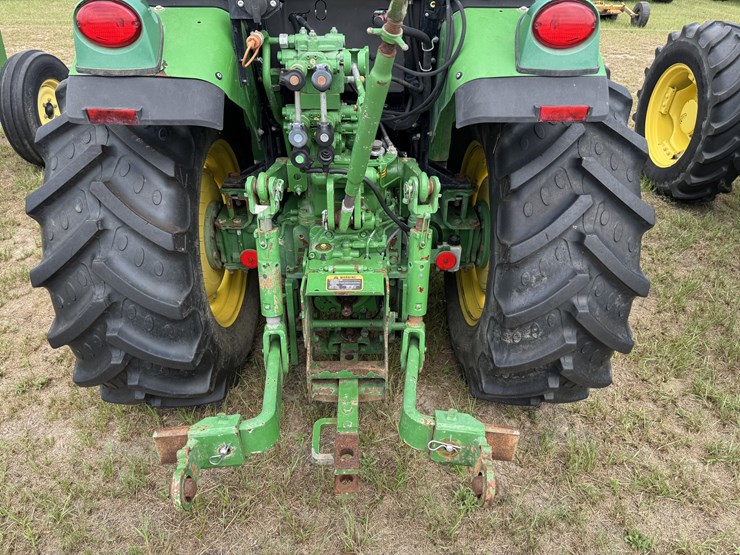 2017-john-deere-5090gn-image-8