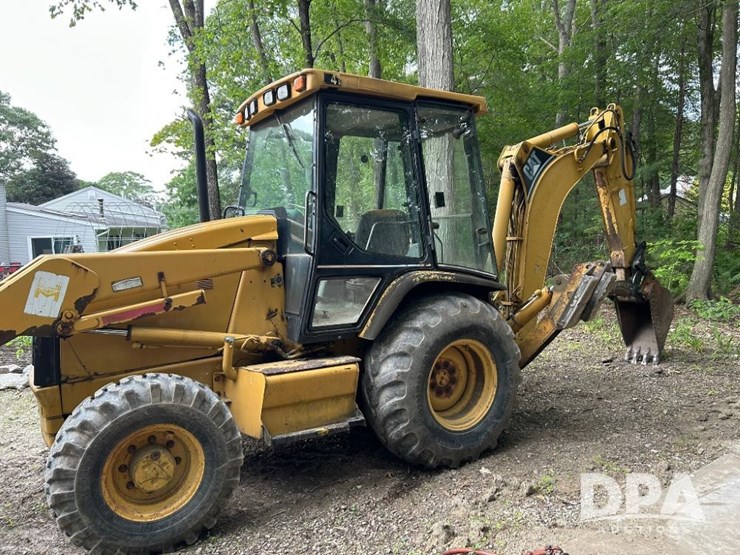 caterpillar-416c-image-1