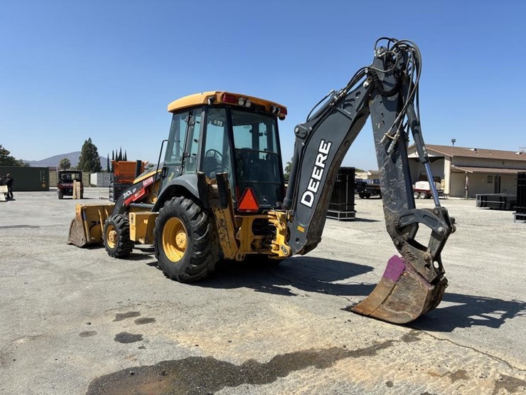 2019-deere-310l-ep-image-4