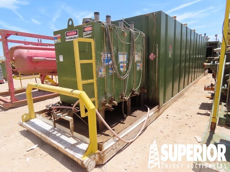 (r19-12)-8'h-x-8'w-x-30'l-crimped-steel-fuel-tank,-image-1