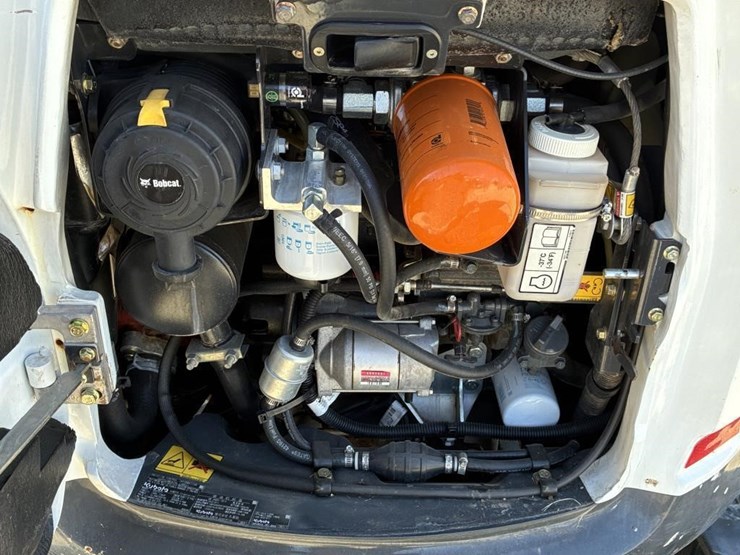 2020-bobcat-e20-image-12