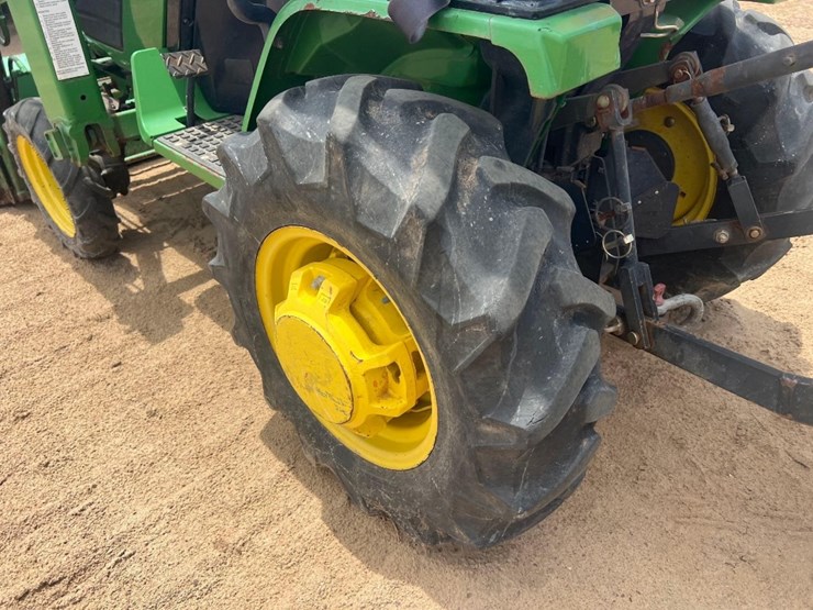 john-deere-4100-image-23