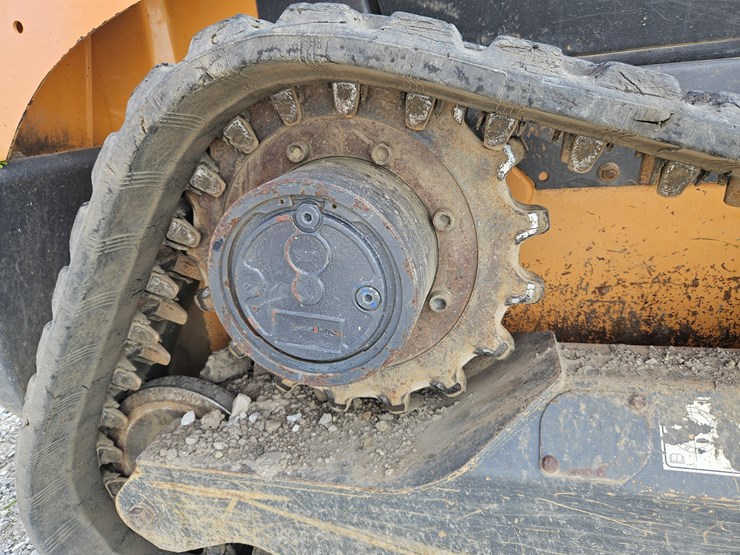 2018-case-tr270-image-21