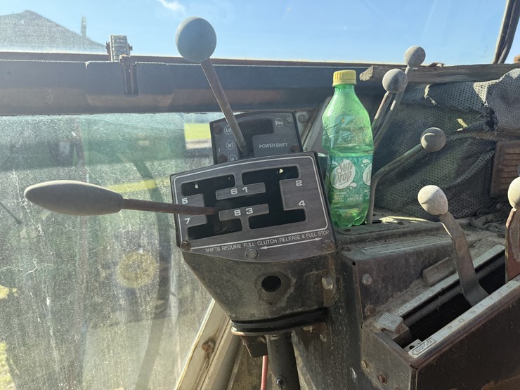 massey-ferguson-2705-image-8