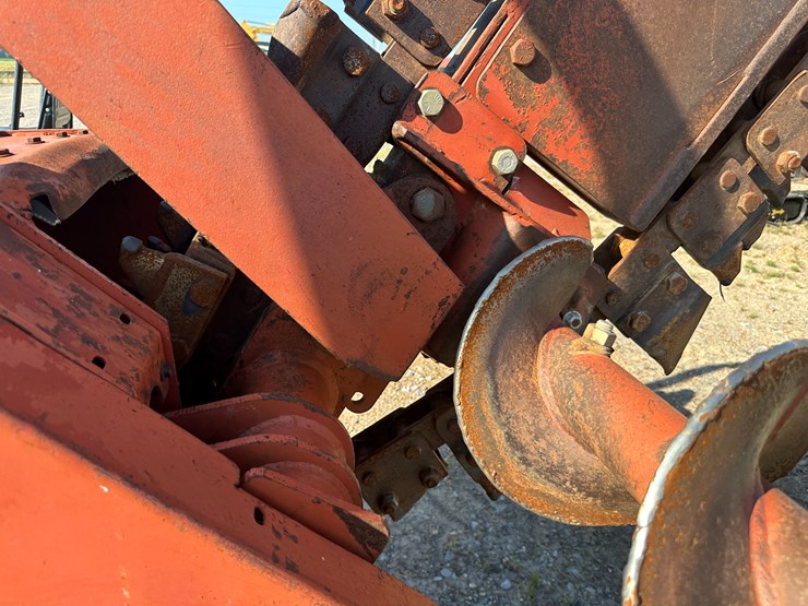 ditch-witch-5110dd-image-23