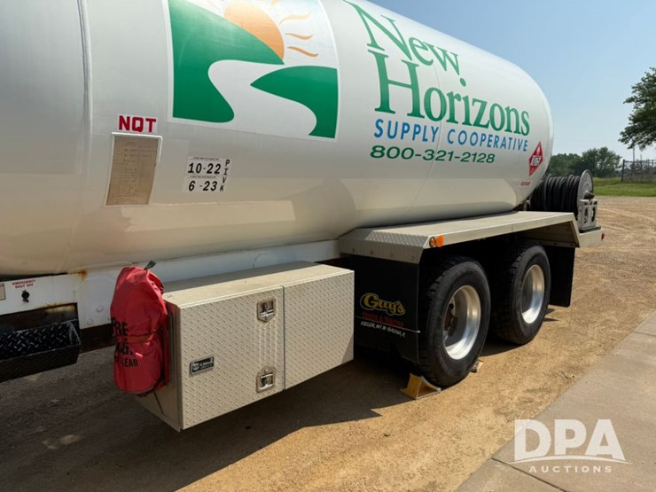 2007-international-7500-propane-truck-(cg363)-image-9