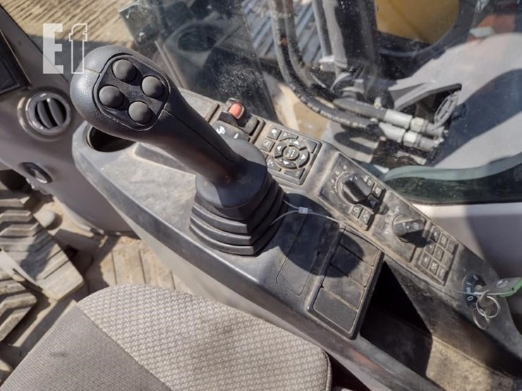2018-volvo-ec250el-image-9