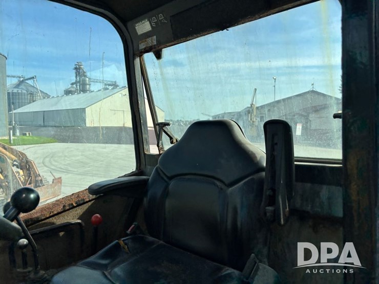 2013-wrangler-loader-(dr11925-unit-341)-image-36