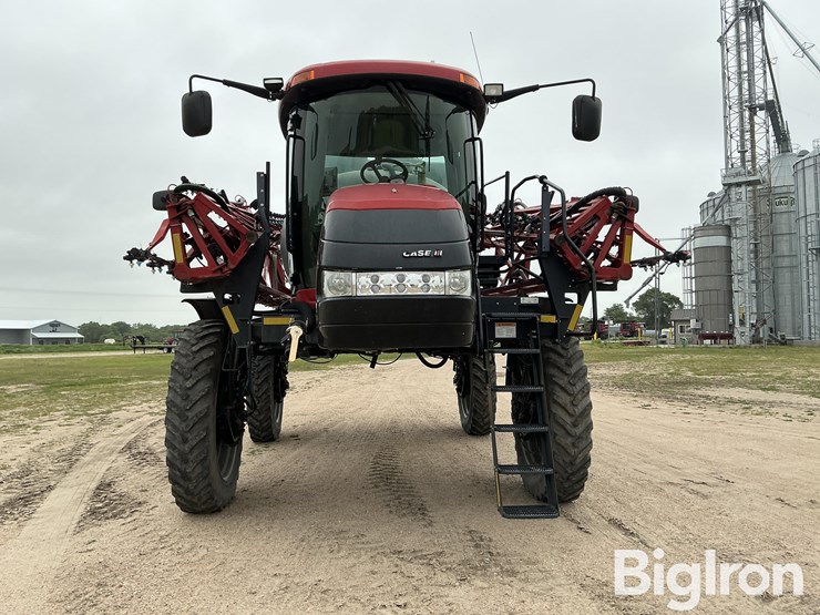 2016-case-ih-patriot-4440-image-2