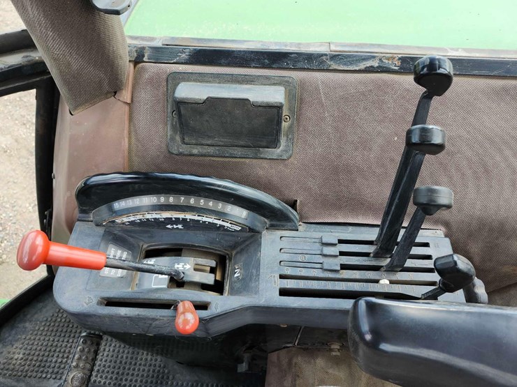 john-deere-4450-image-13