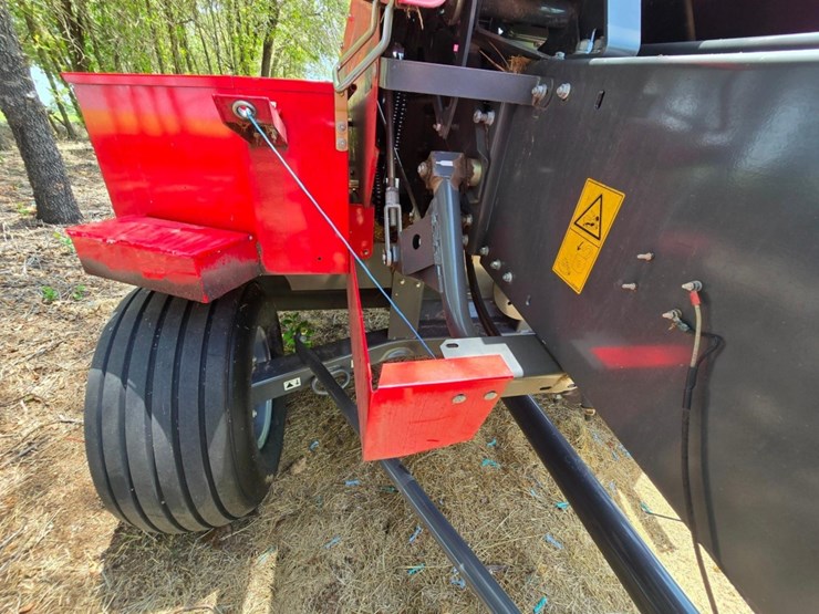 2020-massey-ferguson-1840-image-21