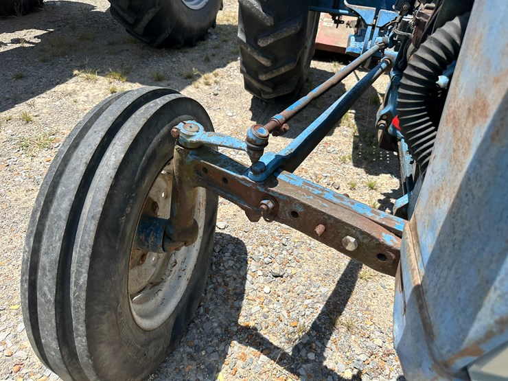ford-3000-image-14