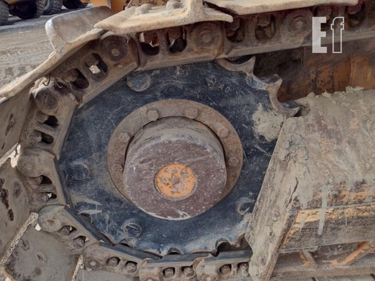 2012-case-850l-xlt-image-30