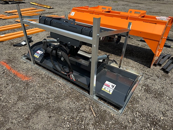 wolverine-84"-dozer-blade-attachment-image-1