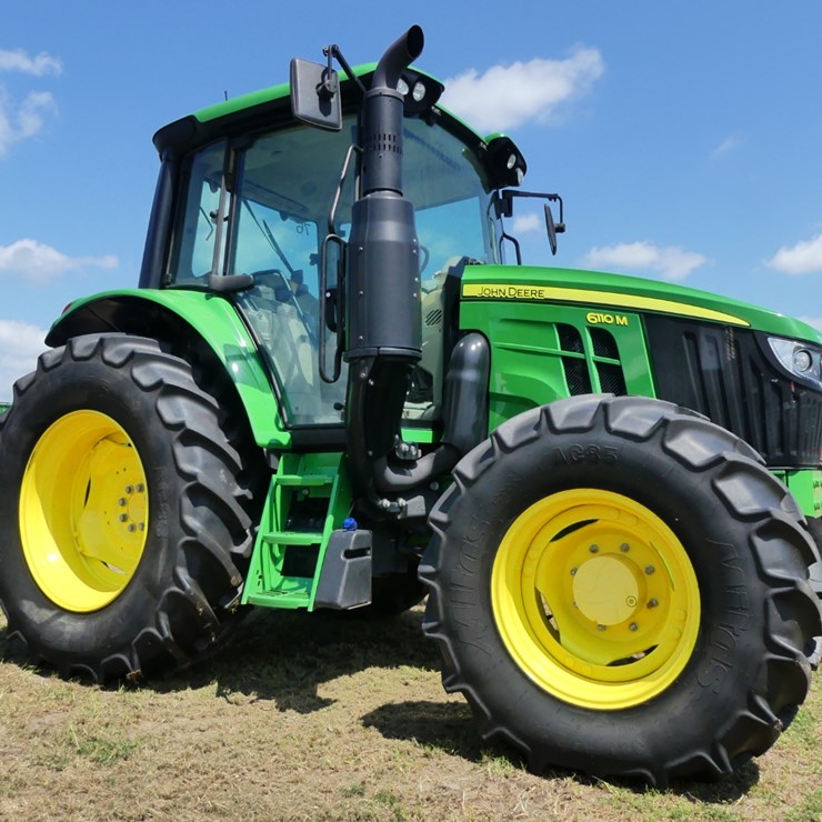 JOHN DEERE 6110M