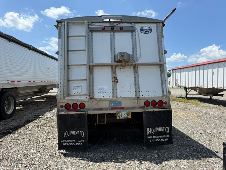 2011-merritt-42'-x-96"-image-5