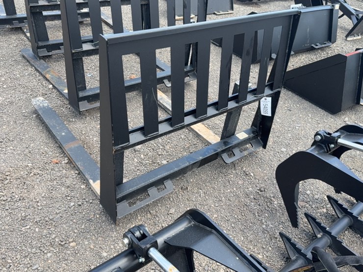#2059-•-trubilt-42"-skid-steer-pallet-forks-image-2