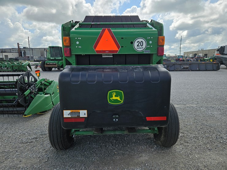 2021-john-deere-450m-image-8