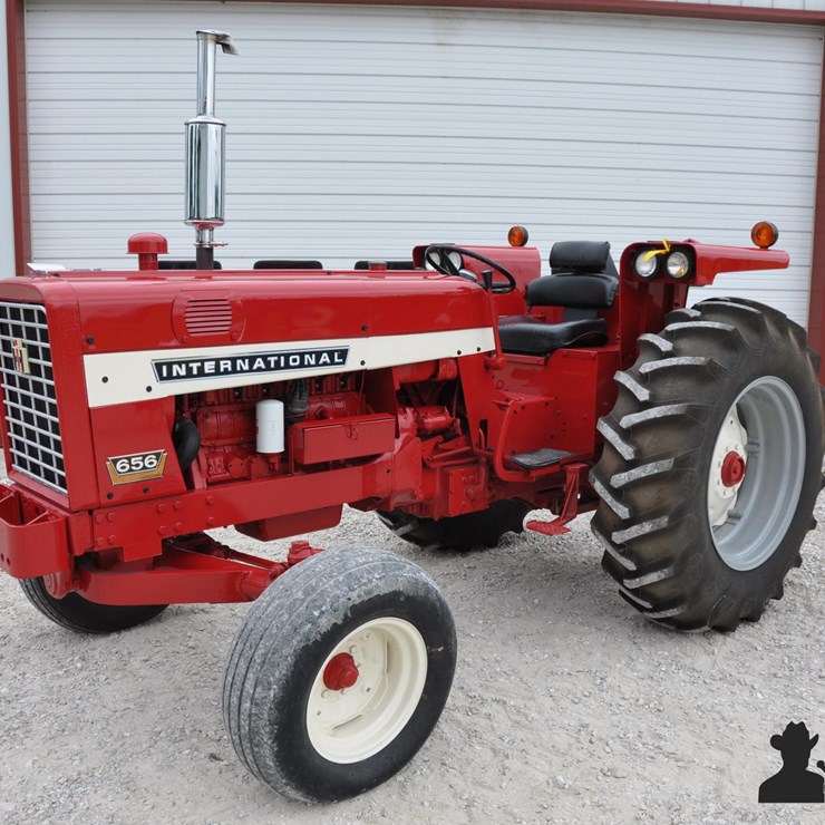 1973 INTERNATIONAL 656