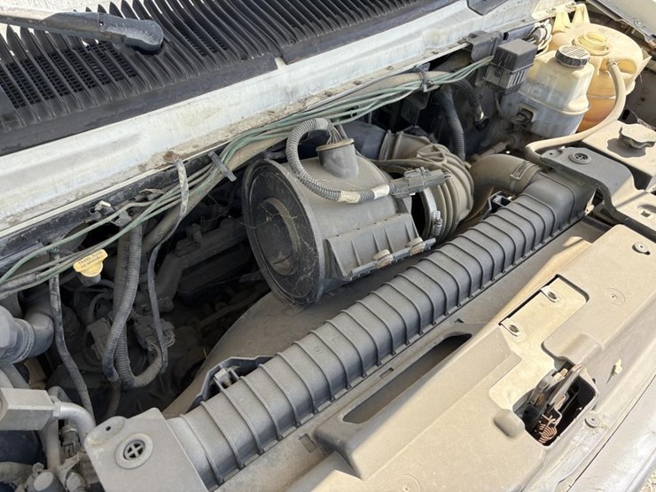 2006-ford-e350-image-25
