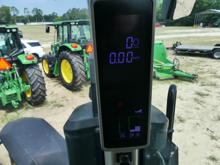 2021-john-deere-8r-280-image-13