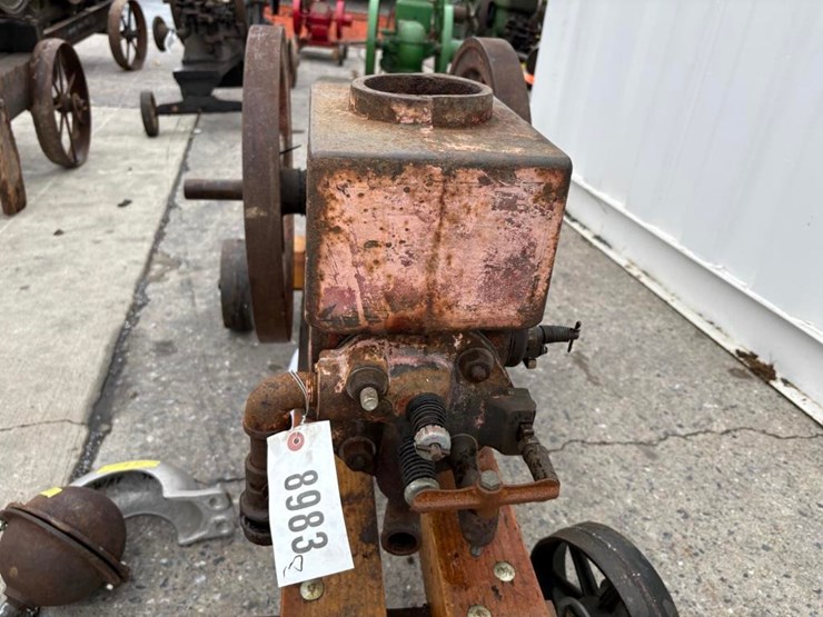 waterloo-boy-1-1/2-hp-image-6