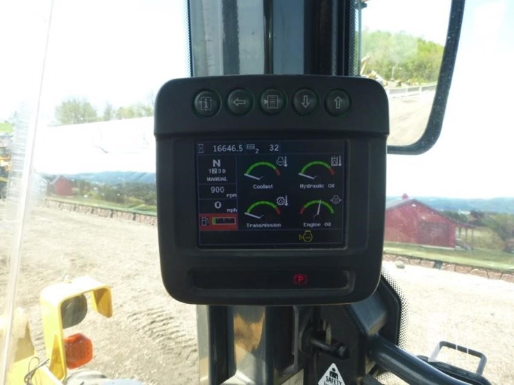 2013-deere-544k-image-9