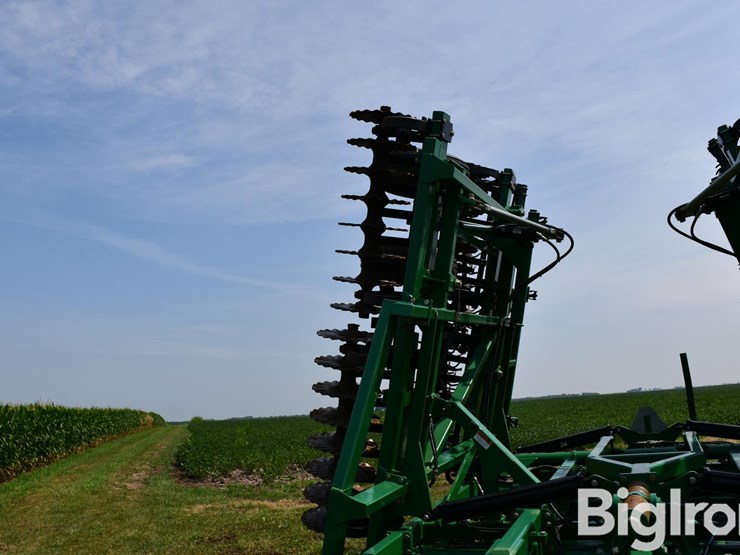 great-plains-3000tm-image-14