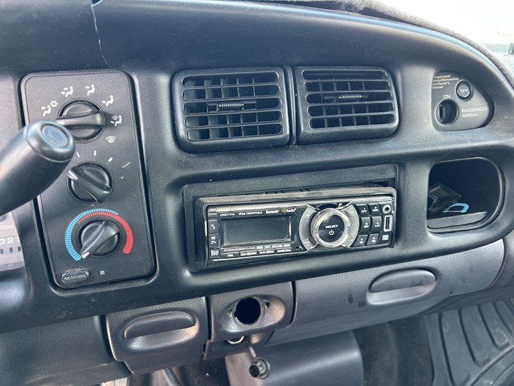 2001-dodge-ram-2500-image-13