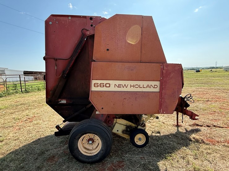 new-holland-660-image-14