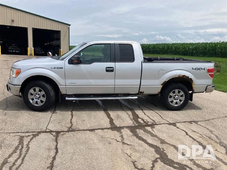 2012-ford-f150-xlt-image-2