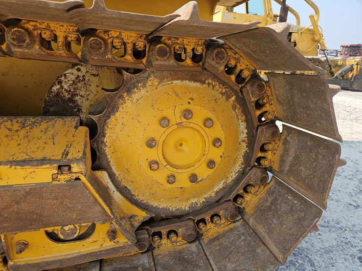2018-deere-550k-image-12
