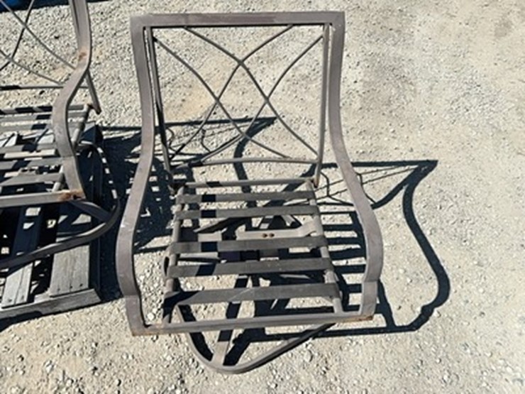 lot#-135-patio-chairs-image-3