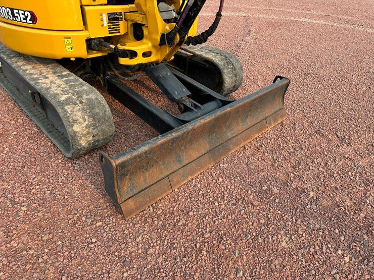 2020-caterpillar-303-image-29