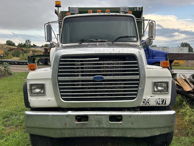 1997-ford-lt8000-image-2