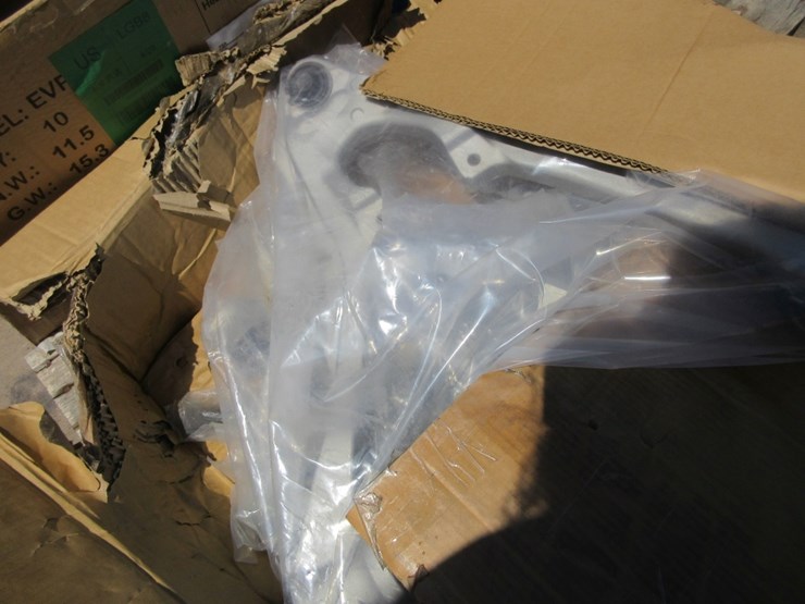 (3)-pallets-of-misc-items,-image-7