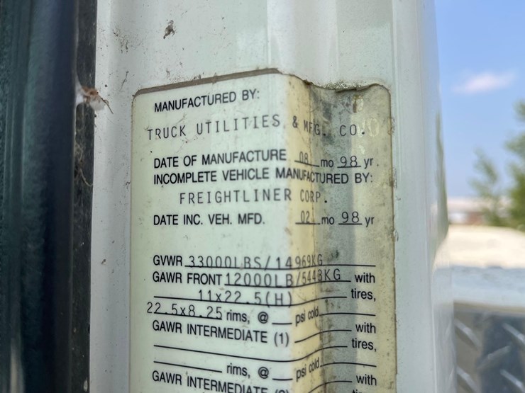 1998-freightliner-fl70-image-62