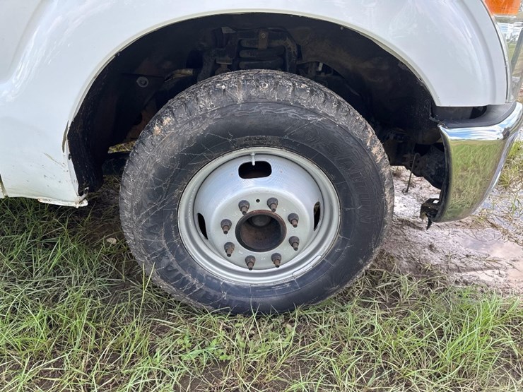 2016-ford-f350-xl-image-11
