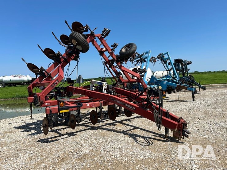case-ih-5300-image-4