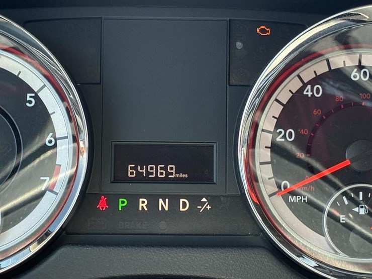 2015-dodge-grand-caravan-image-14