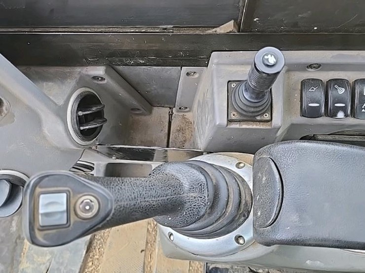jcb-67c-1-image-56