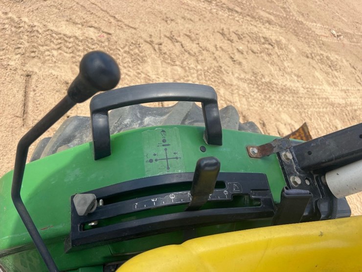 john-deere-4100-image-26