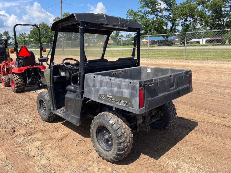2016-polaris-ranger-image-2