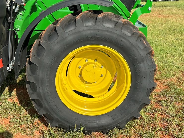 2024-john-deere-6140m-image-14
