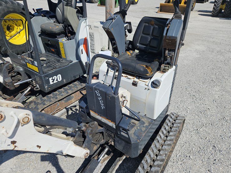 2015-bobcat-418-image-6
