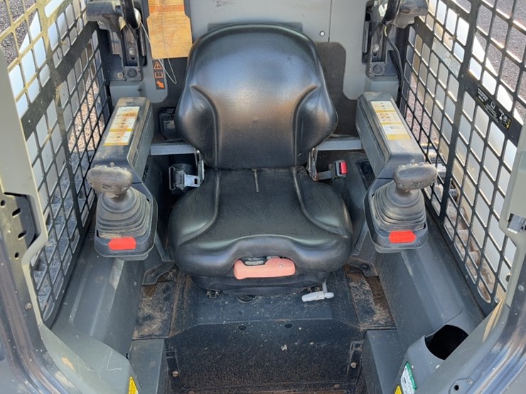 2021-bobcat-t66-image-14