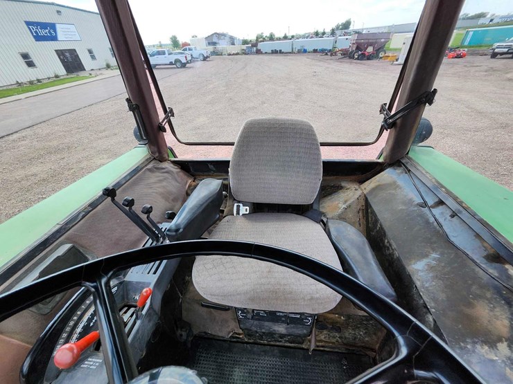 john-deere-4450-image-12