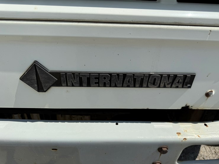 1998-international-4700-image-25